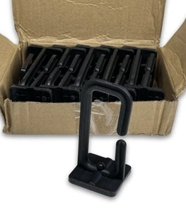 Network Rack Toolless Cable Management Open Ended Ring, Cable Hook, Pack of 12 - Bild 1 von 6