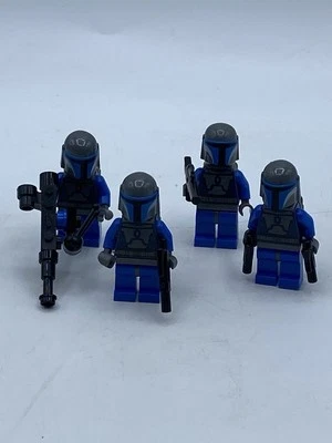 LEGO Star Wars Mandalorian Death Watch Warrior Minifigure with Blasters Lot of 4 - Image 1 of 4