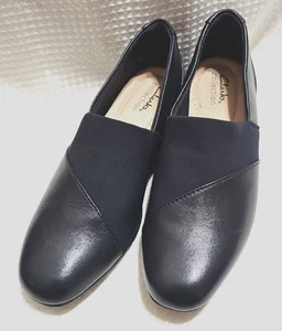 Clarks Navy Leather Loafers / Shoes Ultimate Comfort Footbed Womens US 6 - Picture 1 of 7