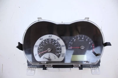 Toyota Scion xA 2006 velocímetro medidor grupo fabricante de equipos originales 199 k millas 8380052D40A Foto 1 de 4