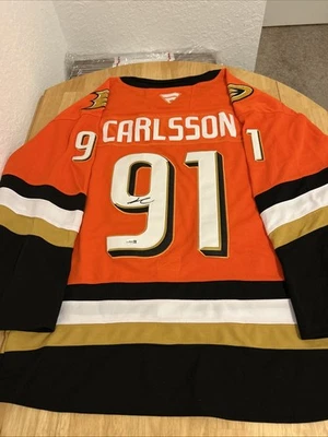 Camiseta deportiva autografiada de Leo Carlsson de los Anaheim Ducks con certificación JSA Foto 1 de 4