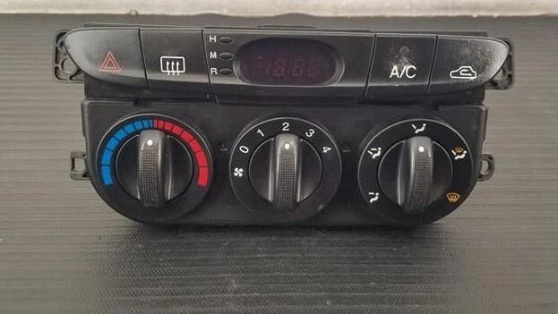 KIA SPORTAGE 2001-2002 AIRE ACONDICIONADO CALEFACCIÓN CONTROL DE TEMPERATURA 4 PUERTAS OEM 01 02 Foto 1 de 4