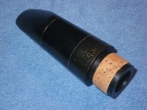VINTAGE SELMER CLARION Bb CLARINET MOUTHPIECE - HARD RUBBER, HS* = 1.1mm/.043" - Picture 1 of 11