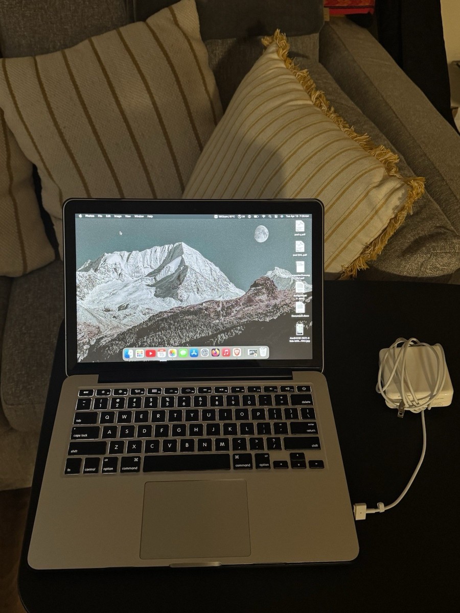 MacBook Pro Mac OS X 10.11, El Capitan Apple Laptops 2014 MacBook Pro Mac OS X 10.11, El Capitan Apple Laptops 2014