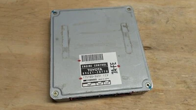 Computadora Toyota Celica M/T 1994-1995 motor ECU ECM PCM 89661-2B770 (OEM) P24 Foto 1 de 4