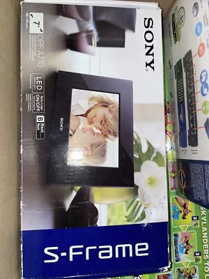 Sony DPF-A710 7" Digital Picture Frame - Image 1 of 3
