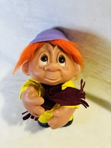 Vintage 1982 Thomas DAM Troll Puppe 10" orange Haare gelber Mantel Hut-Dänemark 243 - Bild 1 von 7