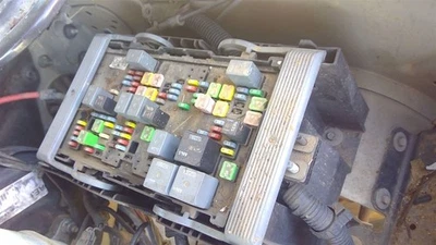 Motor de caja de fusibles compatible con 07-09 AVALANCHE 1500  Foto 1 de 4
