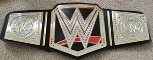WWE World Heavyweight Championship Kids Title Belt 2014 Great Condition Z - Picture 1 of 6