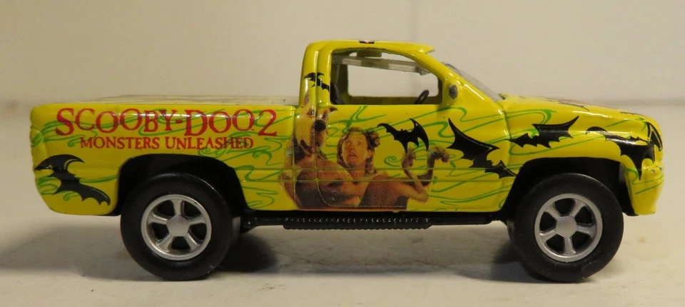 RACING CHAMPIONS 1:64 SCOOBY DOO 2 CAR DODGE RAM SHAGGY & SCOOBY Loose Truck GUC - Image 1 of 4