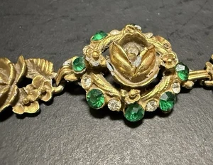 VTG Emerald Floral Bracelet Gold Tone 7” Long *AS IS MISSING JEWEL* - Picture 1 of 12