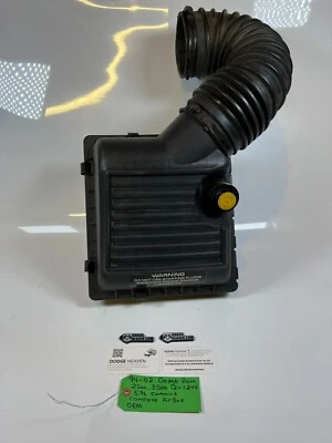 Dodge Ram 2500 3500 1994-2002 12V / 24V 5,9L Cummins caja de filtro de aire completa OEM Foto 1 de 4