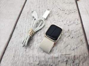 Apple Watch Series 8, 41mm, Starlight, pasujący rozciągliwy pasek - Zdjęcie 1 z 6