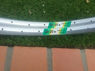 Vintage NOS Araya RM-20 700D rims  36 h  - 583mm ERD  (weird size) - Imagem 1 de 4