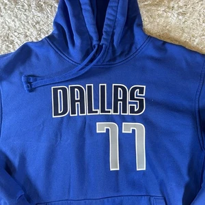 Luka Doncic Dallas Mavericks Nike Name & Number Fleece Pullover Hoodie Men's NBA - Picture 1 of 8