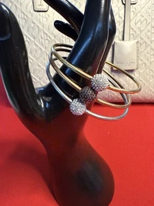 Henri Bendel Bangle Bracelets Set Of 3 - Picture 1 of 13