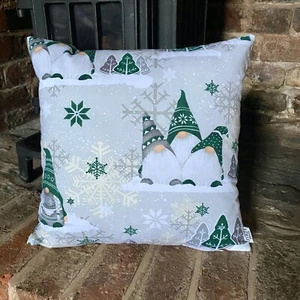 971.Christmas Dwarfs in Green 100% Cotton Cushion Cover Various sizes - Picture 1 of 6