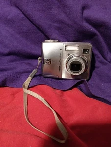 Kodak EasyShare C340 5MP Compact Digital Camera Tested Working 3X Silver VG - Picture 1 of 12