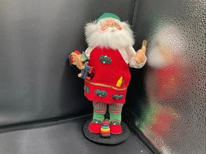 2008 Annalee 9 1/2" Werkstatt Spielzeugmacher Santa hält Zug & Pinsel (JM) - Bild 1 von 3