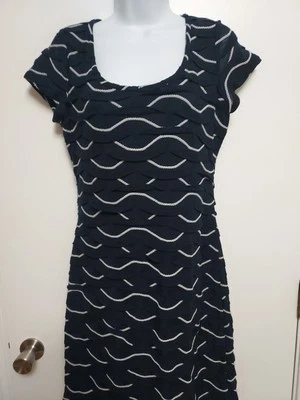 Vestido Studio M para mujer forrado tejido azul marino ¡Cómodo! Talla mediana  Foto 1 de 4