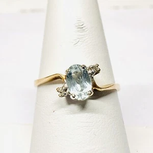 Anillo Vintage Oro Amarillo 10k Ovalado Aguamarina y Diamantes Delicado Bypass Banda - Imagen 1 de 7