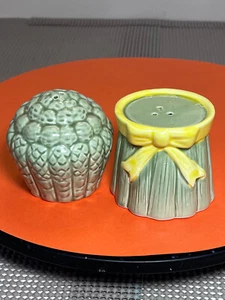 Vintage Set of ASPARAGUS Salt & Pepper Shakers COMBO STACKER-5.25 " TALL - Picture 1 of 6