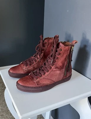 Zapatillas altas Liebeskind Berlin de cuero borgoña con cordones y cremallera talla 38/7,5 EE. UU. Foto 1 de 4