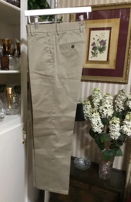 NEW Men's Handsome Dockers Signature Khaki Tan Chino Pants 29 x 30 - Image 1 of 4
