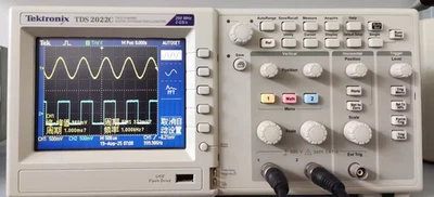 1PCS Tektronix TDS2022C 2 Channel Digital Storage Oscilloscope  - Image 1 of 4