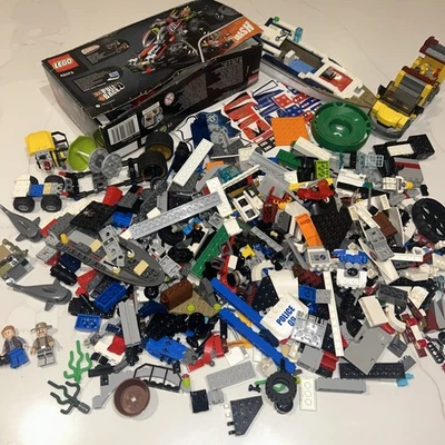 Genuine Lego City & Ninjago Bundle 9  (1kg  Mixed Bricks,Parts,Pieces+2 Figures) - Image 1 of 4