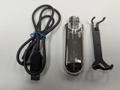 Sony Walkman NW-E507 银色 ( 1 GB ) Digital Media Player, 状况良好! — 第 1/4 张图片