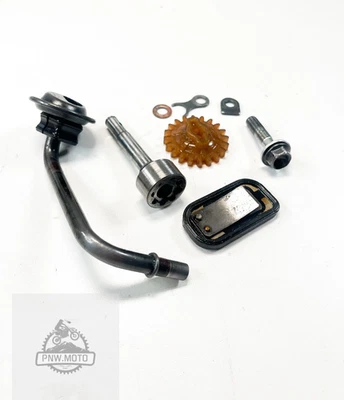 Honda CRF 450R CRF450R 2003 2002-2008 OEM BOMBA DE ACEITE CONJUNTO DE ENGRANAJES FILTRO Foto 1 de 4