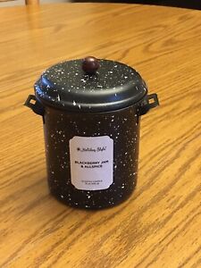 Holiday Style Blackberry Jam & Allspice Scented candle - Canister Gift Black