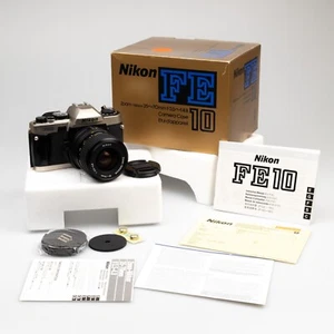 *MINT* FILM TESTED Nikon FE 10 Camera Body 35mm Film Zoom Nikkor 35-70mm 3.5 BOX - Photo 1 sur 22