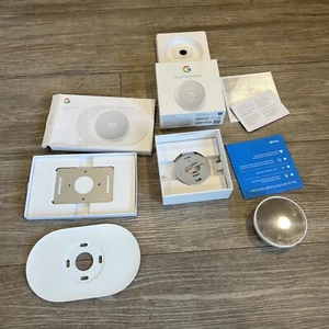 Google Nest Smart Thermostat, Snow - GA01334-US & Trim Kit See Photos - Picture 1 of 9