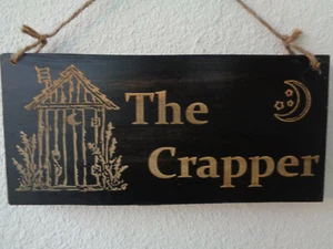 Letrero de madera primitiva rústica The Crapper, cabaña de campo hecho en EE. UU. - Imagen 1 de 2