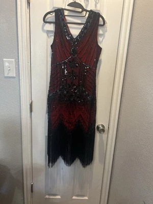 Vestido Flapper Rojo Negro Lentejuelas Flecos + Guantes Diadema Años 20 Disfraz Gatsby Foto 1 de 4