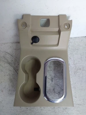 2006 MERCURY MOUNTAINEER CENTER CONSOLE CUP HOLDER SHIFTER BEZEL TRIM (P5143) Foto 1 de 4