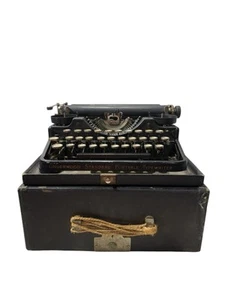 1920’s Underwood Portable 3 Bank Typewriter~Comes With New Ribbon~Read Desc - Bild 1 von 12