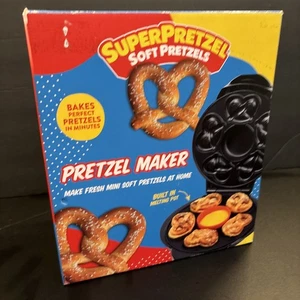 SUPER PRETZEL Soft Pretzels MAKER With Cheese Warmer NEW - Picture 1 of 9