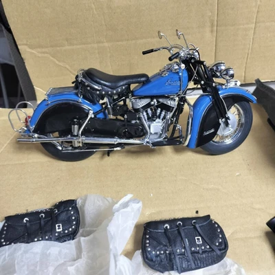 Danbury Mint 1/10 Indian Chief Motorcycle 1948 Very rare die-cast Out of Print - Image 1 of 4