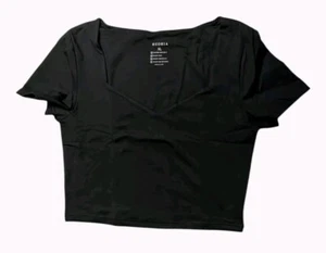 Women's XL Cropped Top- Crop Top -Squared V Neck Shirt -Short Sleeve- Black - Picture 1 of 5