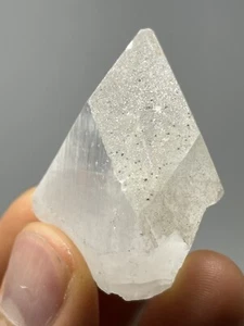 Apophyllite Point Natural Reiki Healing Angelic Energy 22.3g H33 - Picture 1 of 10