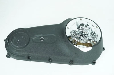 Harley Dyna Street Bob 2006 FXDBI fabricante de equipos originales cubierta de embrague principal exterior calavera rayada Foto 1 de 4
