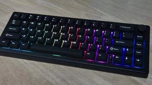 Gaming Keyboard Custom GMK 67 Black with KTT Kang Whites - Picture 1 of 10