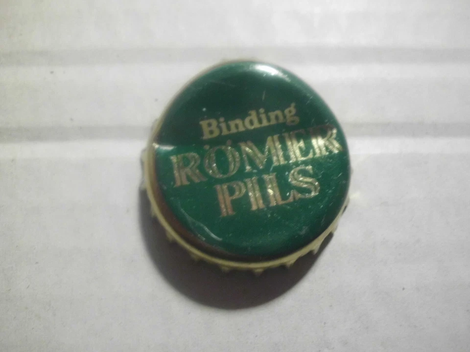 Alter, gebrauchter, gold-grüner Kronkorken Binding RÖMER PILS - Bild 1 von 1