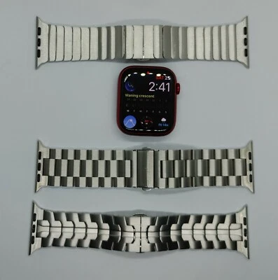 Apple Watch Series 7 45mm Caja Aluminio con 3 Bandas de Acero - Producto Rojo - (GPS) Foto 1 de 4