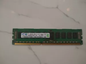 Memoria Samsung (1 x 4 GB) DDR3 SDRAM (PC3-10600) M393B5273 DH0-YH9 - Imagen 1 de 2