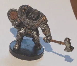 D&D Miniatures - War Drums: Warforged Bodyguard (Uncommon) #11 w/Card - Picture 1 of 3