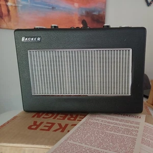 HACKER Sovereign Transistor Radio Model RP18 - untested - Picture 1 of 11